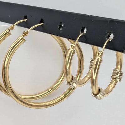 2 Pairs Of 14K Gold Hoop Earrings 