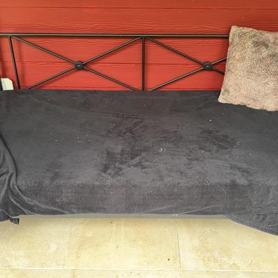 Metal Day Bed