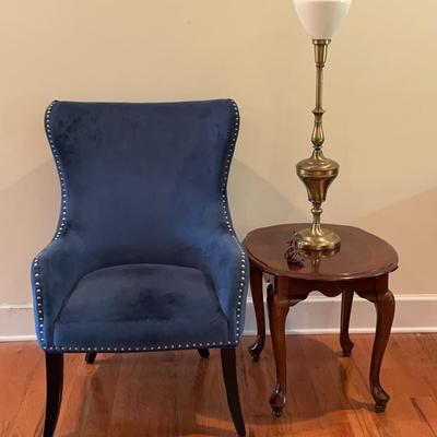 Linon Co Tufted Side Chair With Queen Anne Style Table + Brass Lamp