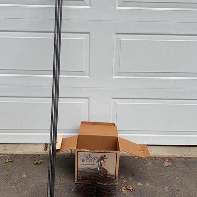 The Chimney Brush Professional Worcester Brush and Sectioned Pole