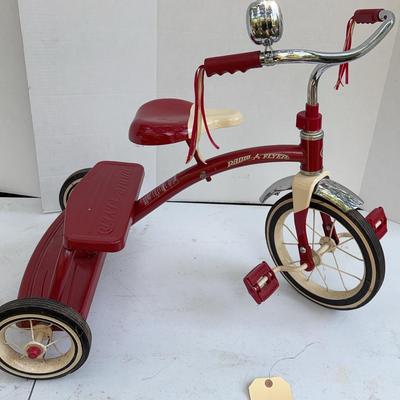 Radio Flyer Classic Dual Deck Tricycle