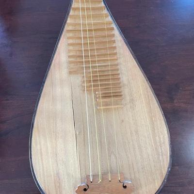Chinese Pipa lute