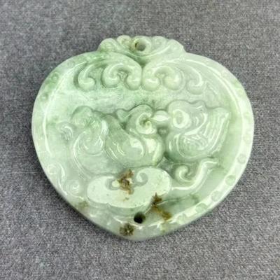 Chinese Jadeite Kissing Birds Carving