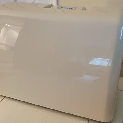 Brother Sewing Machine With Carrying Case