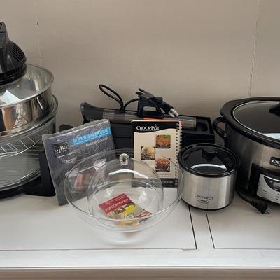 Assorted Kitchen Appliances
