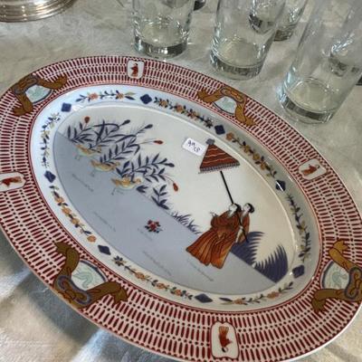 Sale Photo Thumbnail #342: Dame Au Parasol vintage platter $99