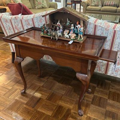 Sale Photo Thumbnail #137: Vintage solid mahogany tea table by Thomasville. $145 