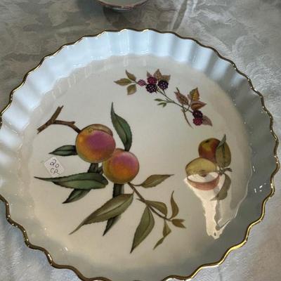 Sale Photo Thumbnail #346: Royal Worcester “Evesham” quiche dish. $20. 