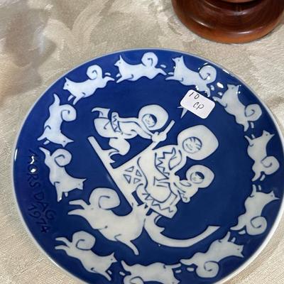 Sale Photo Thumbnail #372: Royal Copenhagen Danish “Mother’s Day” plate $10. 