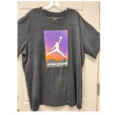 Air Jordan vintage graphic T-Shirt Size XXL Small Blemish On Front  AAA3264