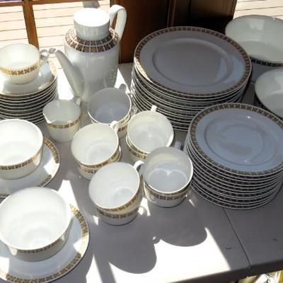 Sale Photo Thumbnail #294: Mid-century modern Arzberg China set