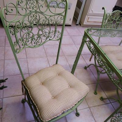 Sale Photo Thumbnail #396: 1940's Russel Woodard wrought iron table & chairs