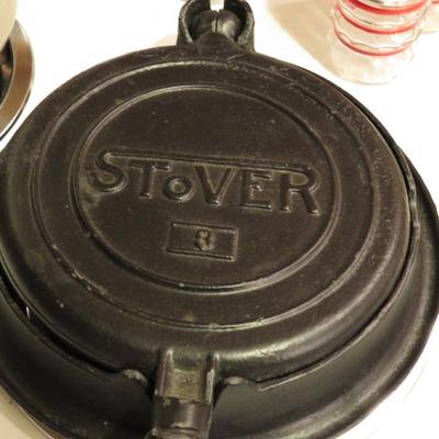 Sale Photo Thumbnail #181: Stover waffle iron