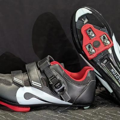 Peloton Cycling Shoes – Size 40 with Look Delta Cleats