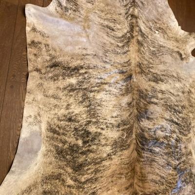 Natural Cowhide Rug – Brindle Pattern with Wear