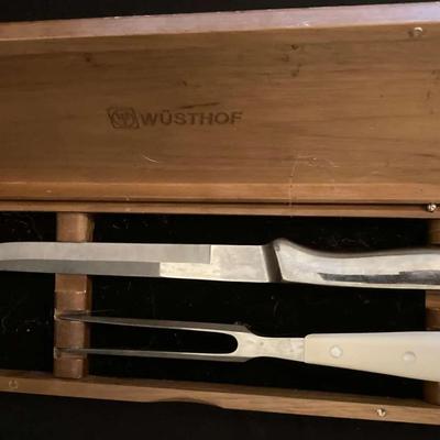 Wüsthof Carving Knife & Fork Set in Wooden Presentation Box