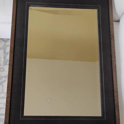 Ha123 30x42 mirror with textured frame