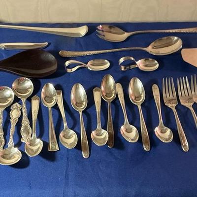 Silverplate Flatware Pieces 