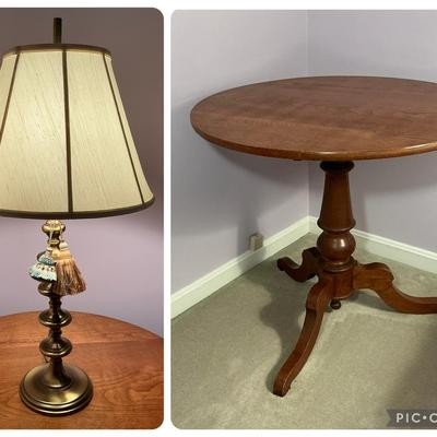 Round Wood Pedestal Table & Brass Table Lamp