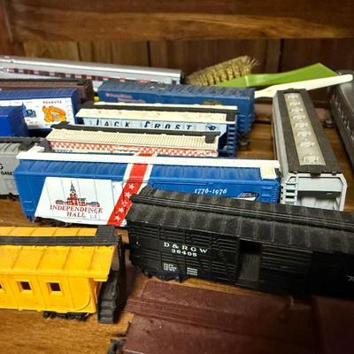 Sale Photo Thumbnail #637