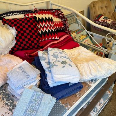 Sale Photo Thumbnail #526