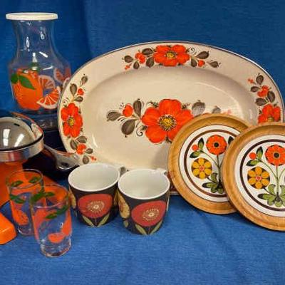 Flowers and orange lot with sankoware tray