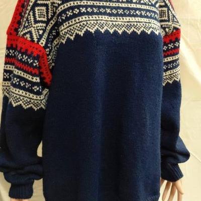 Vintage clothing norwegian handknit wool sweater
