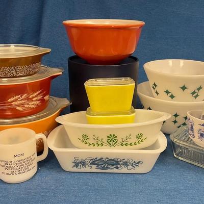 Pyrex glasbake and assorted milk glass