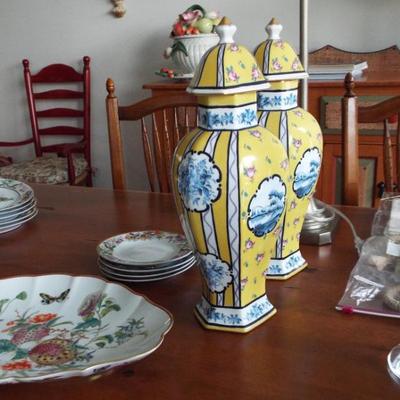 BEAUTIFUL HEREND ROTHCHILD HUNGARY FRUIT AND FLOWER PLATES AND YELLOW TALL GINGER JARS WITH CHINESE DESIGNS