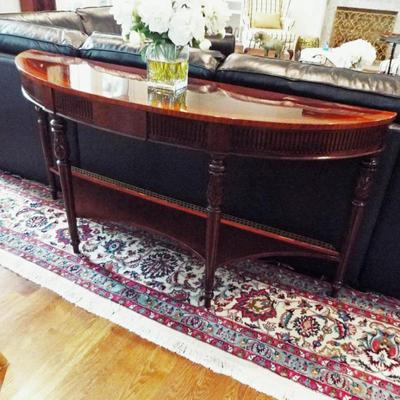 CURVED FRONT SOFA OR WALL TABLE-HI QUALITY HEKMAN, HICKORY CHAIR, LLOYD BUXTON, LINK TAYLOR AND SO MUCH MORE QUALITY MAHOGANY FURNITURE