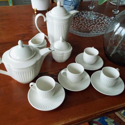 MIKASA ITALIAN COUNTRYSIDE TEA & COFFEE SET