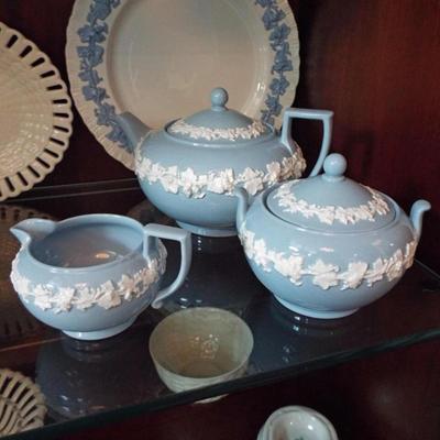 WEDGWOOD ETRURIA & BARLASTON OLD