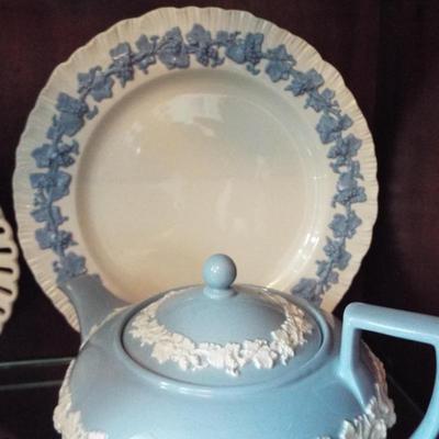 WEDGWOOD ETRURIA & BARLASTON OLD