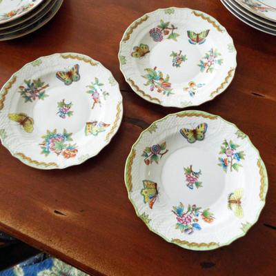 BEAUTIFUL HEREND ROTHCHILD HUNGARY FLOWER & BUTTERFLY PLATES