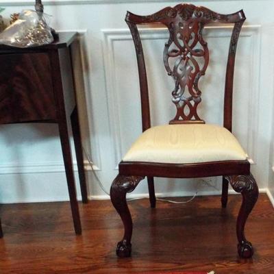 HIGHLY DECORATED CHIPPENDALE CHAIRS (8) HI QUALITY HEKMAN, HICKORY CHAIR, LLOYD BUXTON, LINK TAYLOR AND SO MUCH MORE QUALITY MAHOGANY...