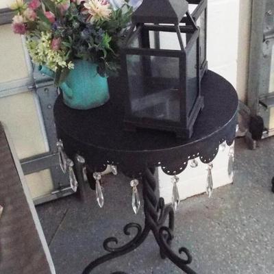 OUTDOOR TABLE