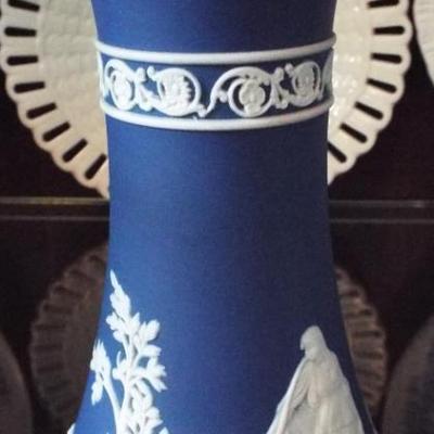 ADAMS EST.1657 DEEP BLUE WITH FIGURES AND BIRDS JASPERWARE VASE