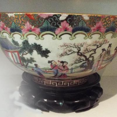 ROSE MEDALLION LARGE BOWL AND STAND (REPRO)