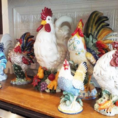 LARGE COLORFUL POTTERY ANIMALS AND FRUIT BOWLS DECORATIVE ITEMS