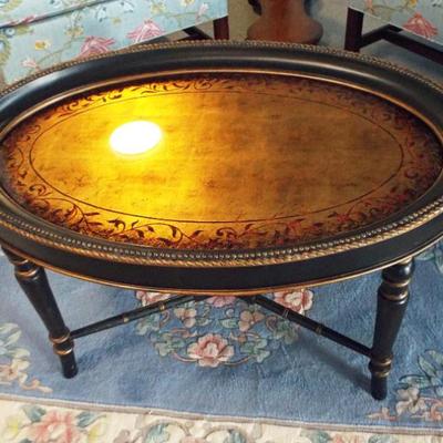 GOLDEN MIRRORED OVAL TABLE