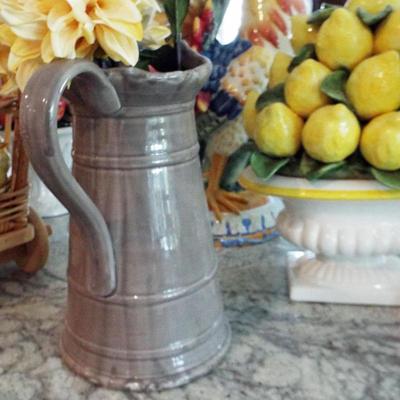 LARGE COLORFUL POTTERY ANIMALS AND FRUIT BOWLS DECORATIVE ITEMS