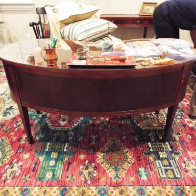 CURVED FRONT KIDNEY DESK-HI QUALITY HEKMAN, HICKORY CHAIR, LLOYD BUXTON, LINK TAYLOR AND SO MUCH MORE QUALITY MAHOGANY...
