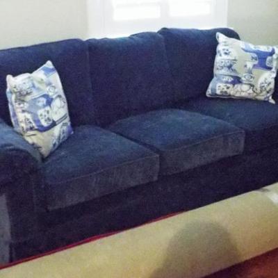 STICKLEY BLUE NAPPY FABRIC ROLLED ARM THREE CUSHION SOFA