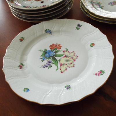 BEAUTIFUL HEREND ROTHCHILD HUNGARY FRUIT AND FLOWER PLATES