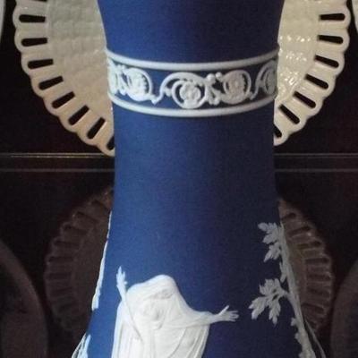 ADAMS EST.1657 DEEP BLUE WITH FIGURES AND BIRDS JASPERWARE VASE