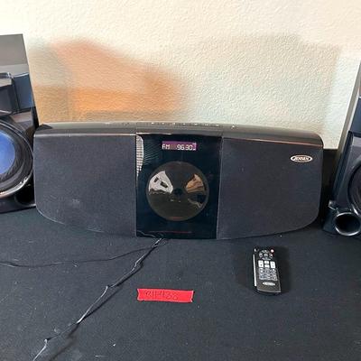 BH438 Jensen JBS-215 Bluetooth Wall-Mountable Music System