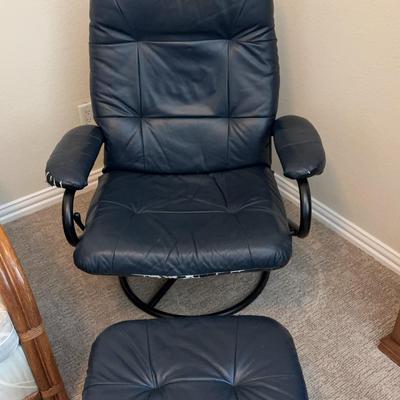 BH301 Blue lounge chair With Foot Stool
