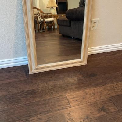 BH123 Mirror, Mirror On The Wall