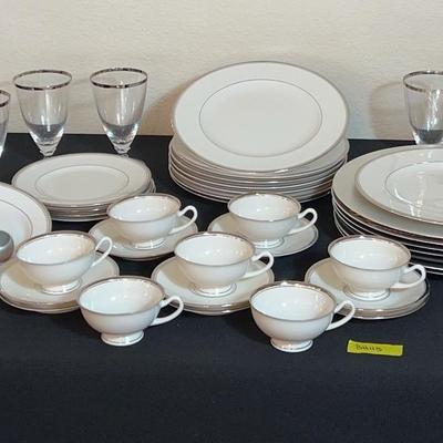 BH115 Syracuse China (30 pcs) And More