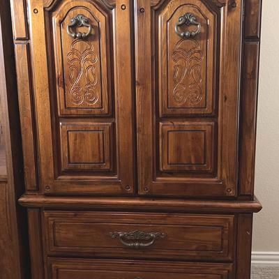 BH406 Armoire Dresser